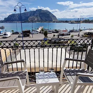 Vista Mare , Mondello Italia